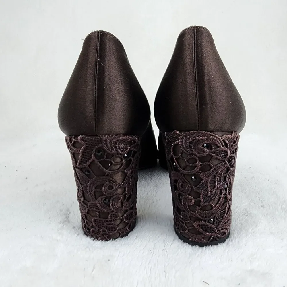Stuart Weitzman Womens Square Toe Slip-On Lace Top High Heels Pumps Size 8N AA